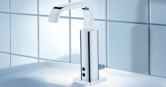Allure E Mezclador de lavabo Infrarrojo electrónico con mezclador metálico