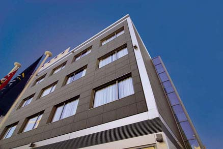 BELÜFTETEN FASSADE - Hotel Abba– Keraben Systems – Integra Grafito 100 x 50