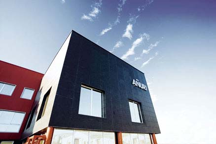 Büro - BELÜFTETEN FASSADE - Keraben Systems