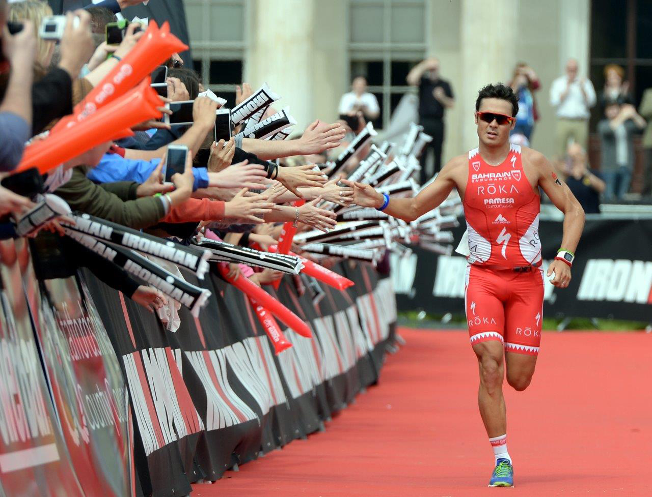 pamesa-gomez-noya-triatlon-quinto-mundial-suerte-campeon-triatlon-triathlon-tiles-ceramic-fllortiles-walltiles-interiors-interiordesign-sport