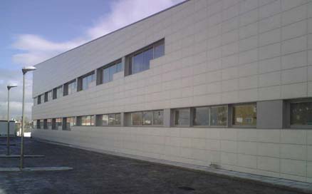 BELÜFTETEN FASSADE – Keraben Systems – Kursal óxido 100 x 50