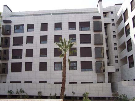BELÜFTETEN FASSADE – Keraben Systems – Kursal Blanco 100 x 50