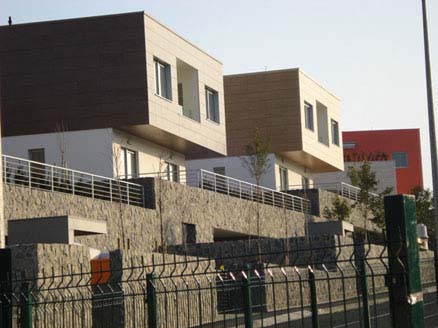 Chalet en Zagrev – Keraben Systems – BELÜFTETEN FASSADE