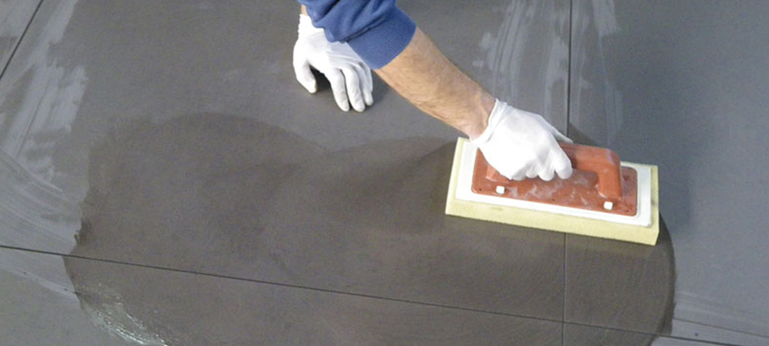 ¿Cuál es la mejor manera de colocar mis azulejos de cerámica?