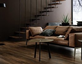 Como voy a comprar una buena cantidad de gres porcelánico de efecto madera de su línea Treverk, quisiera saber las diferencias entre Treverk home, Way etc. 