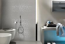 Lite - cerámica de grosor reducido para el revestimiento del baño