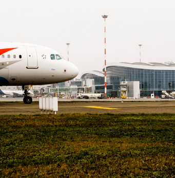 Aeropuerto Internacional Henri Coanda - gres cristallizzato