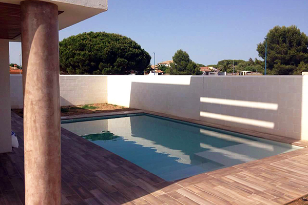 suelos para piscinas exterior