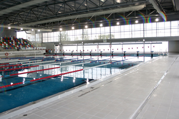 coronacion piscinas gres