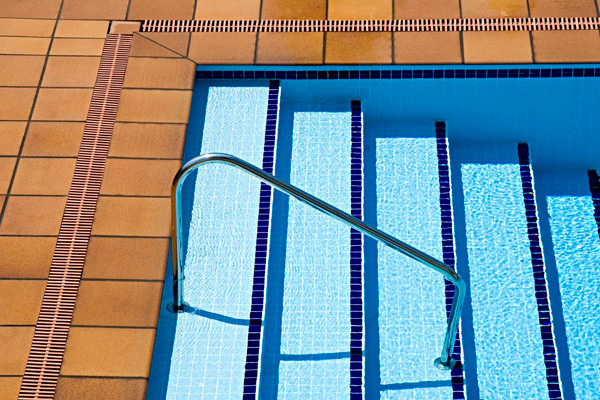 coronacion piscinas gres