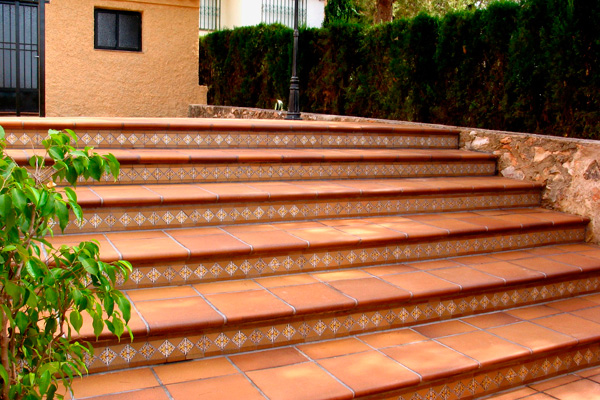 suelos para escaleras exteriores