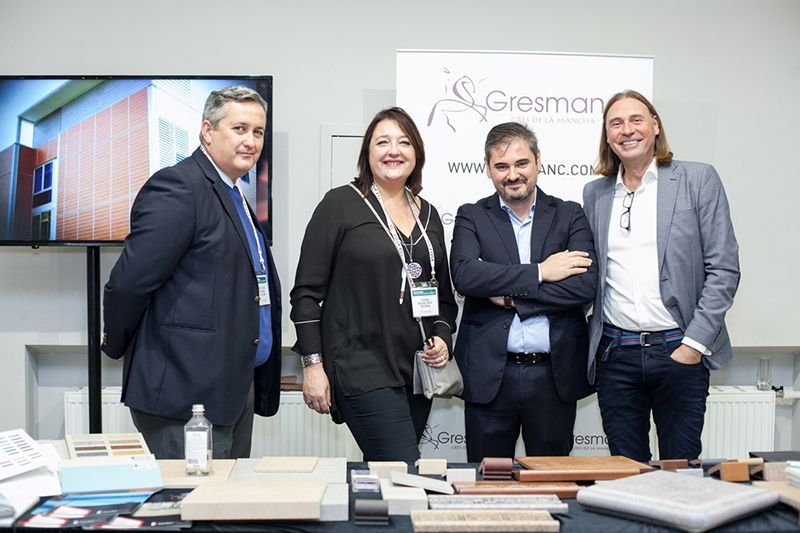Seminario con prescriptores de cerámica en Moscú