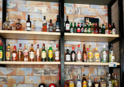 Pared choice sports bar