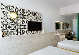 Pared orion hotel