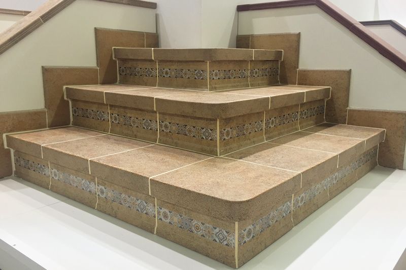 peldaños de gresmanc en cersaie 2016