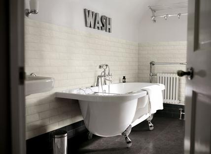 Bricco: Azulejos para el cuarto de baño: cerámica y porcelánico - Marazzi