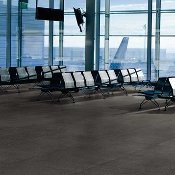 Monolith: Gres porcelánico de efecto piedra - Marazzi