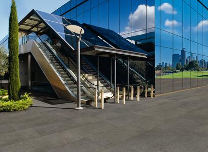 Monolith: Gres porcelánico de alto rendimiento de masa llena - Marazzi