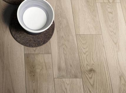 Treverkmore: Azulejos para el cuarto de baño: cerámica y porcelánico - Marazzi