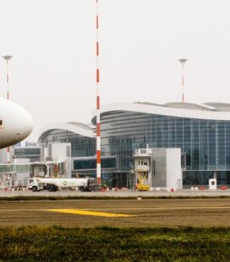 Aeropuerto Internacional Henri Coanda - gres cristallizzato