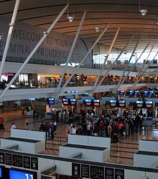 Piso interno Aeropuerto internacional de Ciudad del Cabo