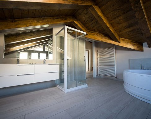 Estilo contemporáneo con Treverk, Clays, Oficina7