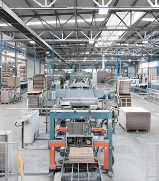 Donde nacen los productos de Marazzi: la producción vista a través de los ojos de las arquitectas y blogueras de WEBLOG