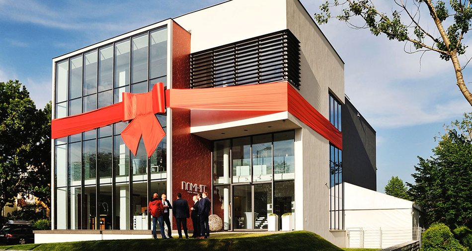 Domhit “regala” 500 metros cuadrados de Marazzi a la ciudad de Katowice.