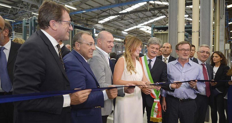 Inauguración del nuevo establecimiento Marazzi en Fiorano con la presencia del Ministro Boschi