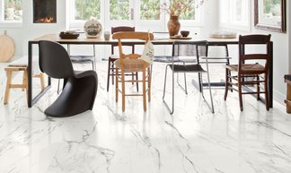 Preview, gres brillante para interiores contemporáneos