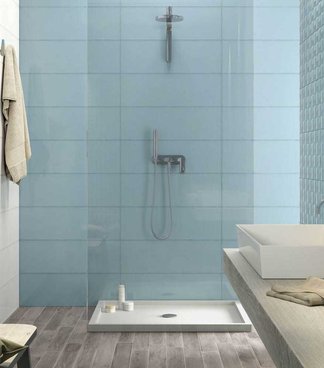 Pottery, shining glaze in 7 different colours for a vibrant wall covering.