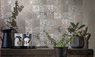 Memento, new stoneware reinterprets concrete
