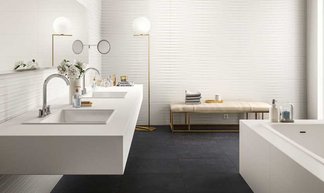 Paredes dinámicas. Efecto tridimensional para un baño moderno