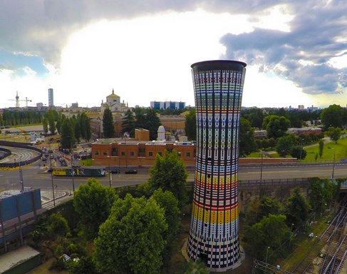 azulejos de Marazzi para la Torre Arcobaleno de Milán