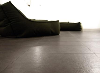 Spazio: Azulejos de efecto cemento y cotto - Marazzi