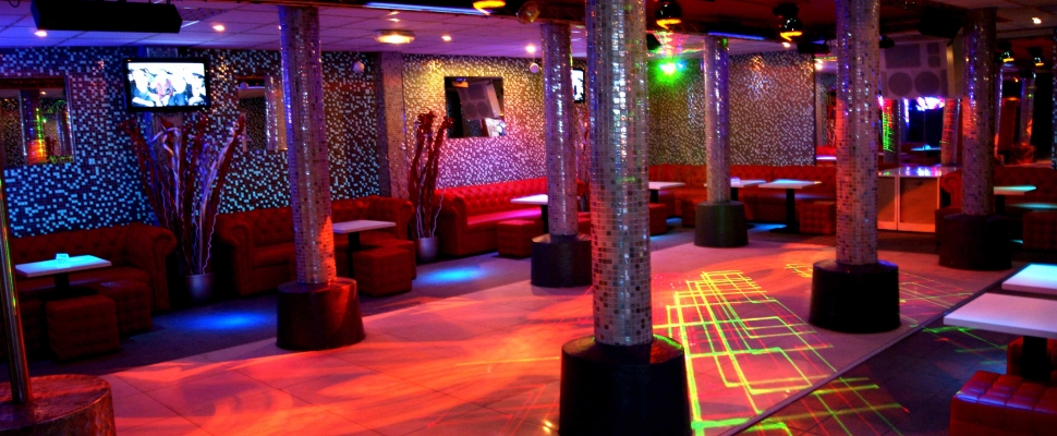 DISCOTECA LA PITCHOULI - FRANCIA