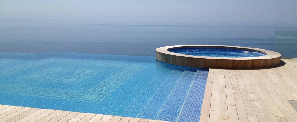 PISCINA PRIVADA 06