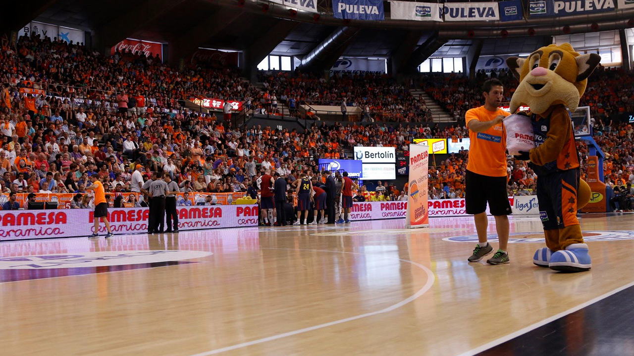 valenciabasket03.jpg