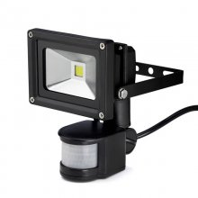 Unotec Foco LED Exterior con Sensor de Movimiento 10W 1000 Lúmens Reacondicionado en PcComponentes