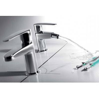 Grifo de lavabo monomando Flat de Tres 13.8x14.0cm cromo (ambiente)