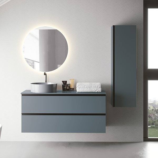 Mueble de baño Granada suspendido 2 cajones para lavabo sobre encimera Visobath, tapa cargas minerales color avio, lavabo sobre encimera, espejo lisa y columna Granada.