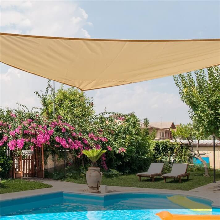 Toldo vela tri&aacute;ngulo 6x6x6m arena Outsunny