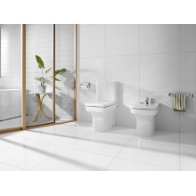 Inodoro cisterna baja compacta pergamón Dama Roca 
