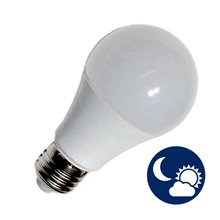 Bombilla LED con sensor de 7W E27 650 lúmenes