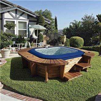 Spa K2O Malib&uacute; con panelado de madera