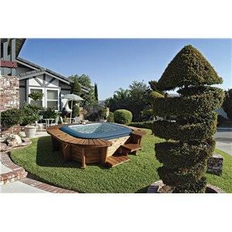 Spa K2O Palm Beach con panelado de madera