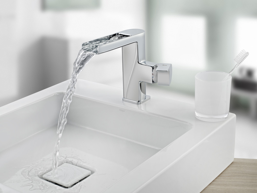 FORMENTERA CASCADE WASHBASIN MIXER