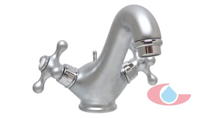 Monobloc-lavabo-lujo-cromo-mate