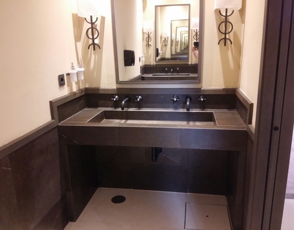 bateria de lavaabo mural negro amte (2)