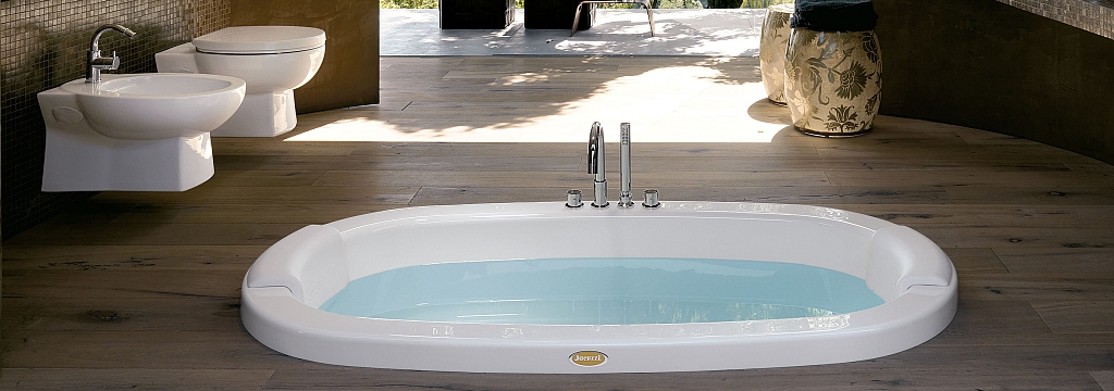 Anima design built in bath